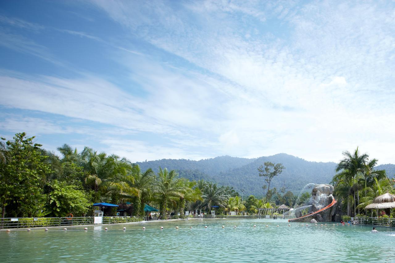 Hotel Felda Residence Hot Springs Sungkai Exterior foto